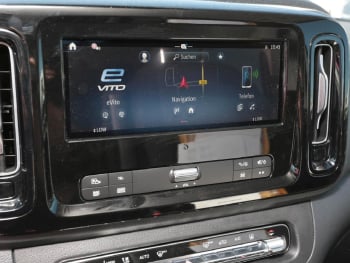 Mercedes-Benz eVito 129 Tourer PRO Lang MBUX Distronic 360°