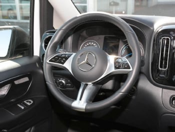 Mercedes-Benz eVito 129 Tourer PRO Lang MBUX Distronic 360°