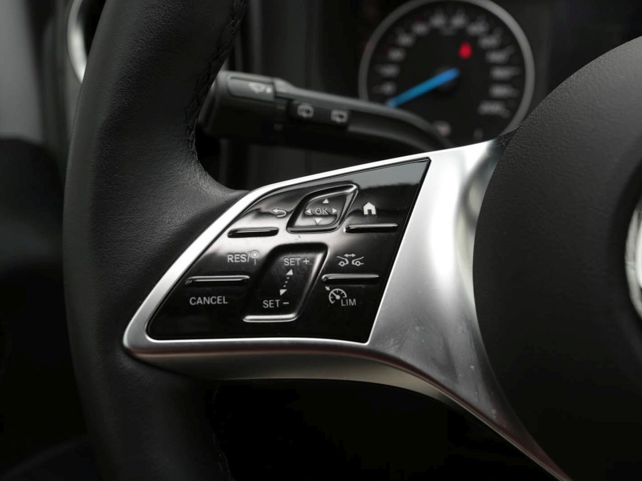 Mercedes-Benz eVito 129 Tourer PRO Lang Distronic NP 89.413