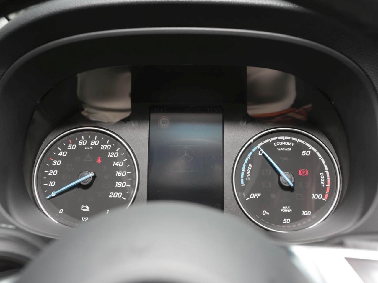 Mercedes-Benz eVito 129 Tourer PRO Lang Distronic NP 89.413