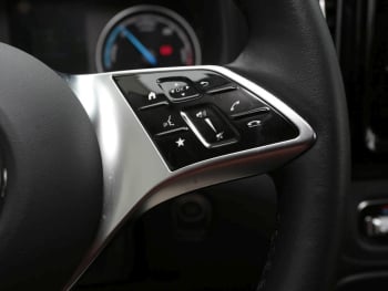 Mercedes-Benz eVito 129 Tourer PRO Lang Distronic 360° Sitzhzg