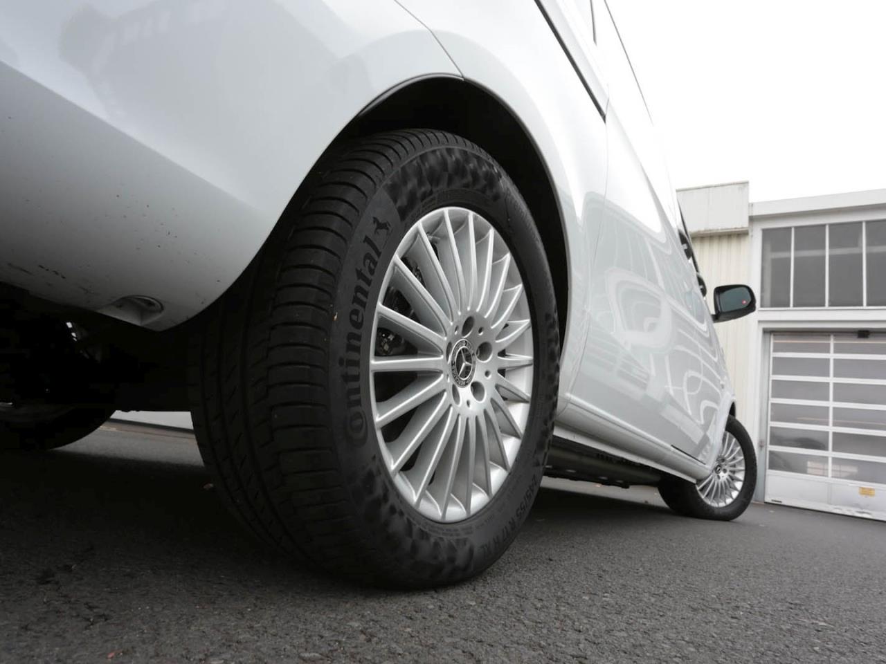 Mercedes-Benz eVito 129 Tourer PRO Lang Distronic NP 89.413