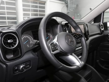 Mercedes-Benz eVito 129 Tourer PRO Lang Distronic 360° Sitzhzg