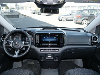 Mercedes-Benz eVito 129 Tourer PRO Lang Distronic Kamera