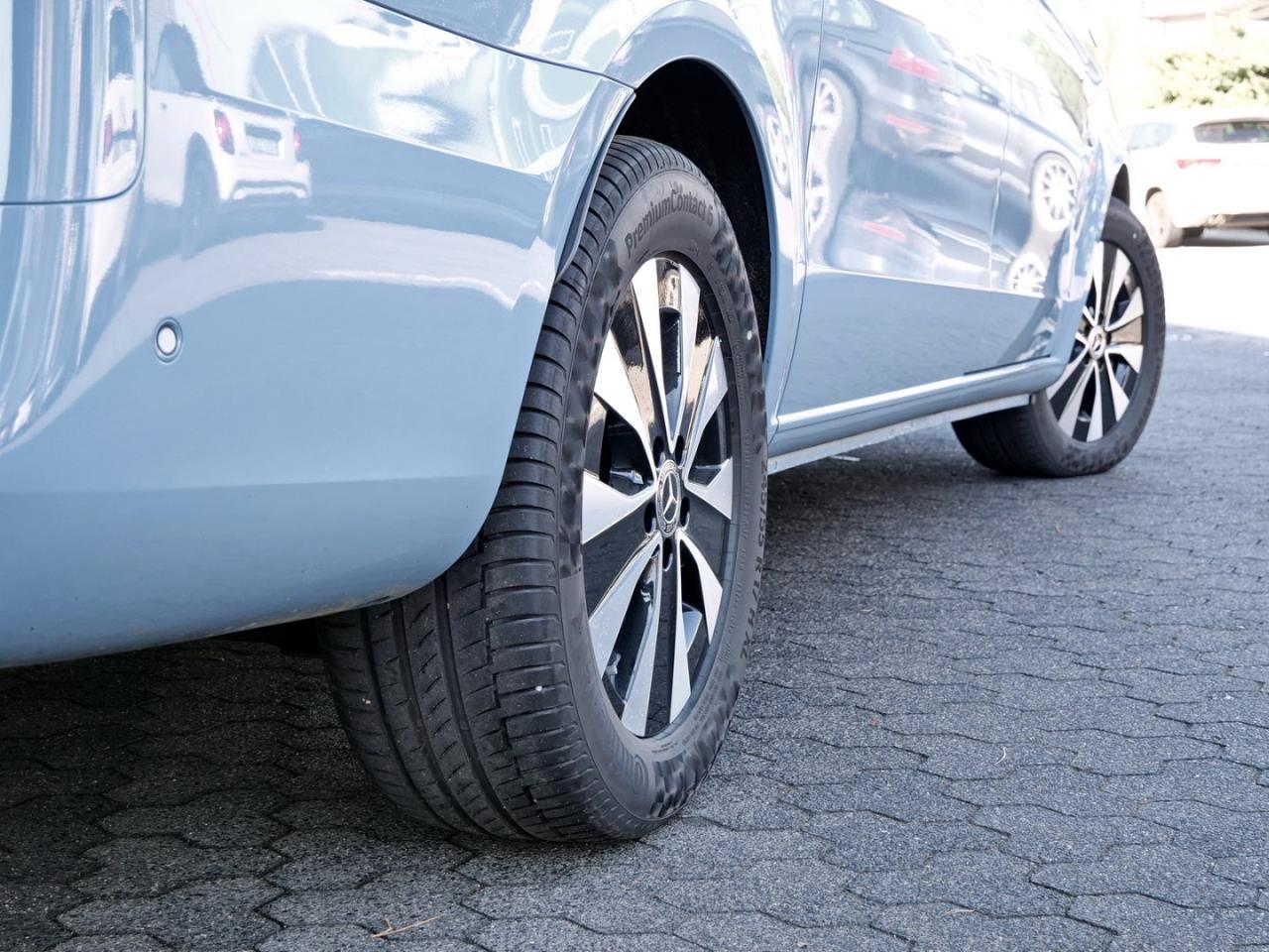 Mercedes-Benz eVito 129 Tourer PRO Lang Distronic Kamera