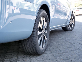 Mercedes-Benz eVito 129 Tourer PRO Lang Distronic Kamera