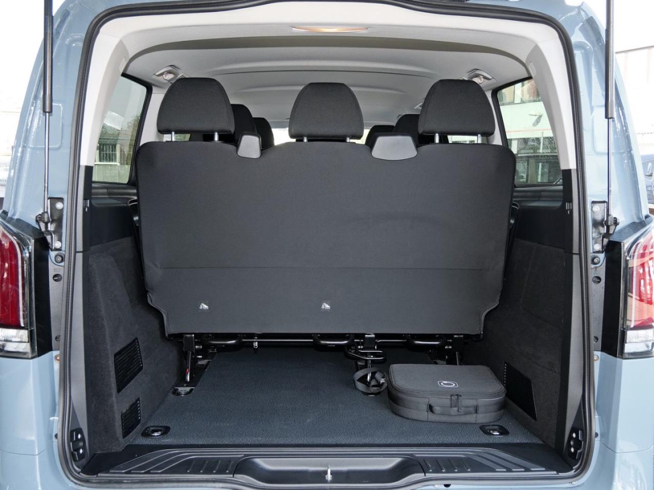 Mercedes-Benz eVito 129 Tourer PRO Lang Distronic Kamera