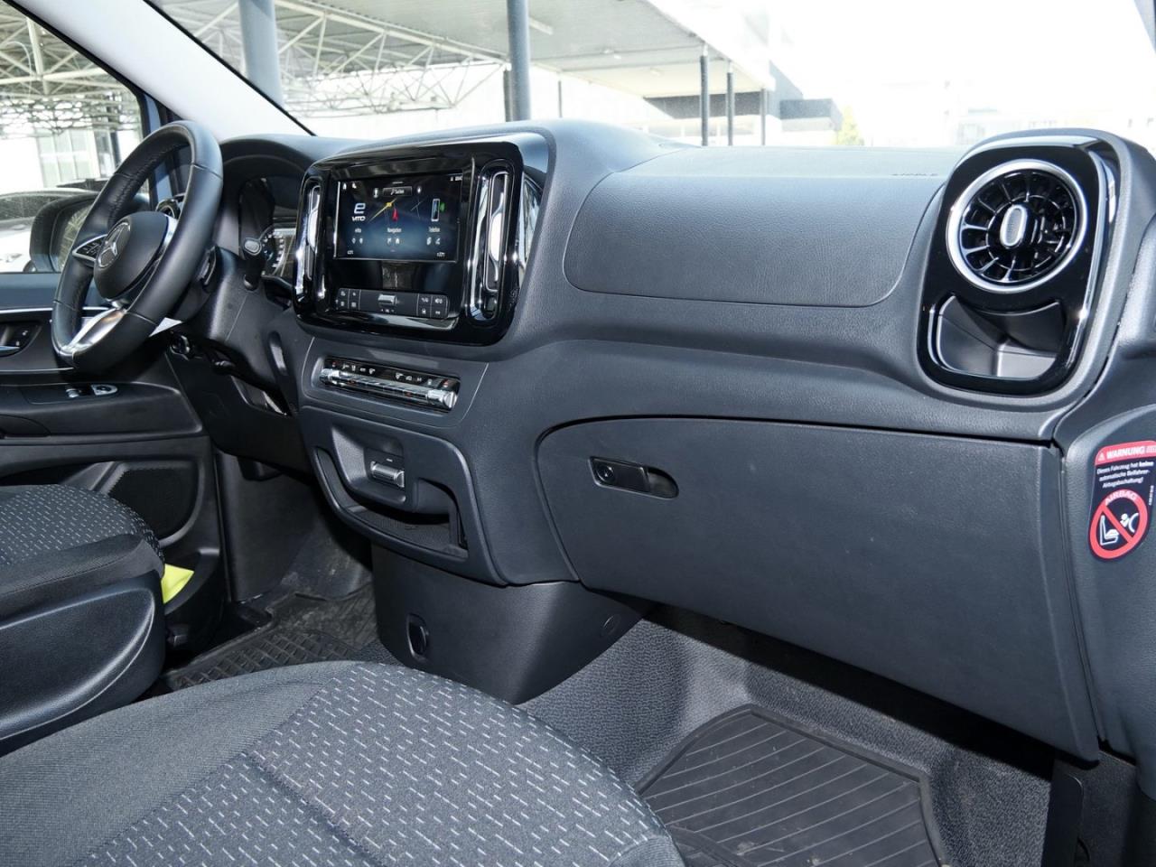 Mercedes-Benz eVito 129 Tourer PRO Lang Distronic Kamera