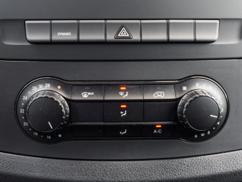 Mercedes-Benz eVito Vito 112 Kasten Extralang Navi Park-Paket