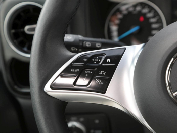 Mercedes-Benz eVito Vito 112 Kasten Lang Navi modifiziert 360°