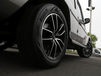 Mercedes-Benz G 350 d AMG Comand Distronic Schiebedach Standhzg