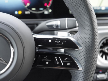 Mercedes-Benz G 450 d AMG Night AHK Schiebedach Distronic 360°