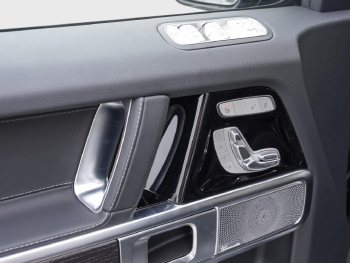 Mercedes-Benz G 450 d AMG Night AHK Schiebedach Distronic 360°