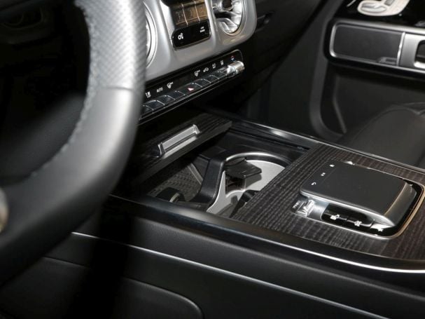 Mercedes-Benz G 500 AMG Night Schiebedach Standhzg 360° AHK Mercedes-Benz G 500 AMG Night Schiebedach Standhzg 360° AHK