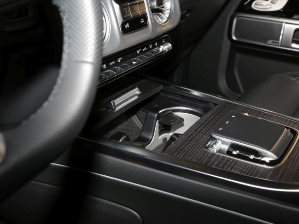 Mercedes-Benz G 500 AMG Night Schiebedach Standhzg 360° AHK Mercedes-Benz G 500 AMG Night Schiebedach Standhzg 360° AHK