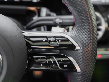 Mercedes-Benz GLA 180 d AMG Totwinkel AHK Premium-Paket SHZ