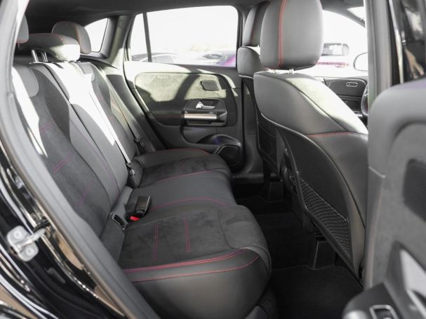 Mercedes-Benz GLA 180 d AMG Totwinkel AHK Premium-Paket SHZ