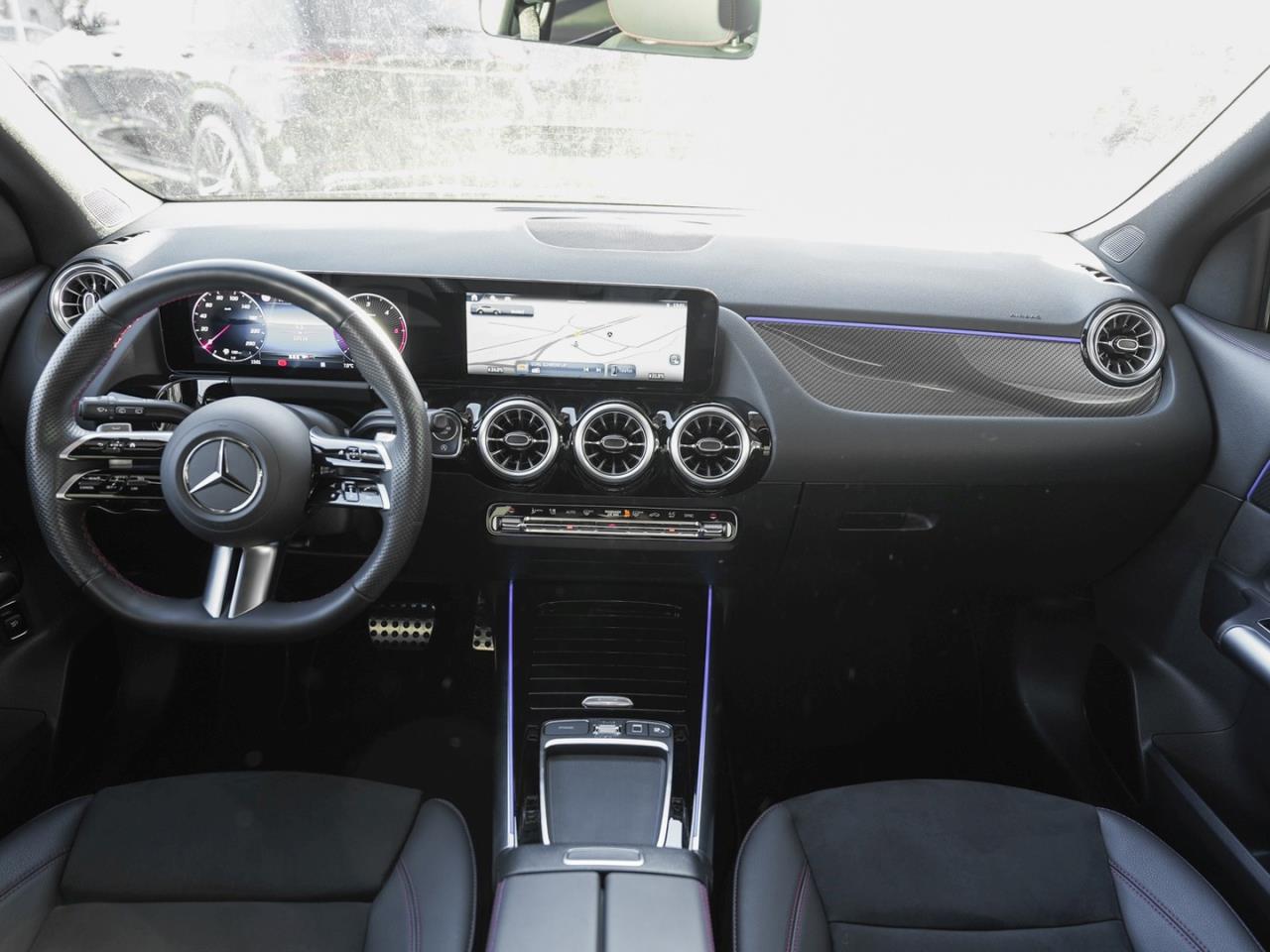 Mercedes-Benz GLA 180 d AMG Totwinkel AHK Premium-Paket SHZ