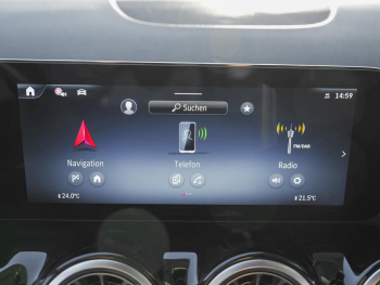 Mercedes-Benz GLA 180 d AMG Totwinkel AHK Premium-Paket SHZ