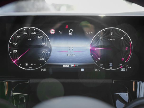 Mercedes-Benz GLA 180 d AMG Totwinkel AHK Premium-Paket SHZ