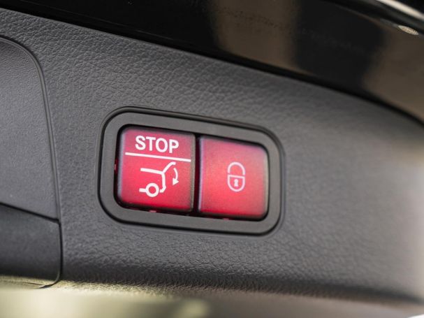 Mercedes-Benz GLA 180 d AMG Totwinkel AHK Premium-Paket SHZ