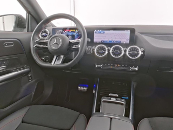 Mercedes-Benz GLA 180 d AMG Totwinkel AHK Premium-Paket SHZ