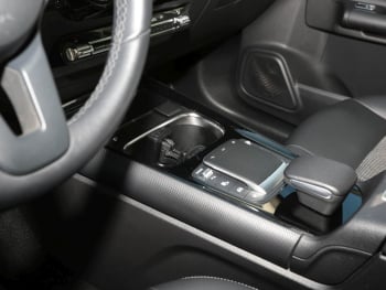 Mercedes-Benz GLA 180 d MBUX Navigation+ SpurH LED Sitzheizung