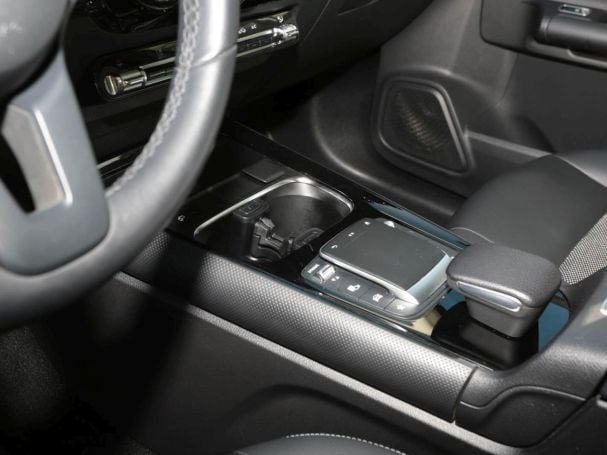 Mercedes-Benz GLA 180 d MBUX Navigation+ SpurH LED Sitzheizung Mercedes-Benz GLA 180 d MBUX Navigation+ SpurH LED Sitzheizung