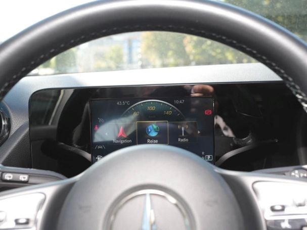 Mercedes-Benz GLA 180 d MBUX Navigation+ SpurH LED Sitzheizung Mercedes-Benz GLA 180 d MBUX Navigation+ SpurH LED Sitzheizung