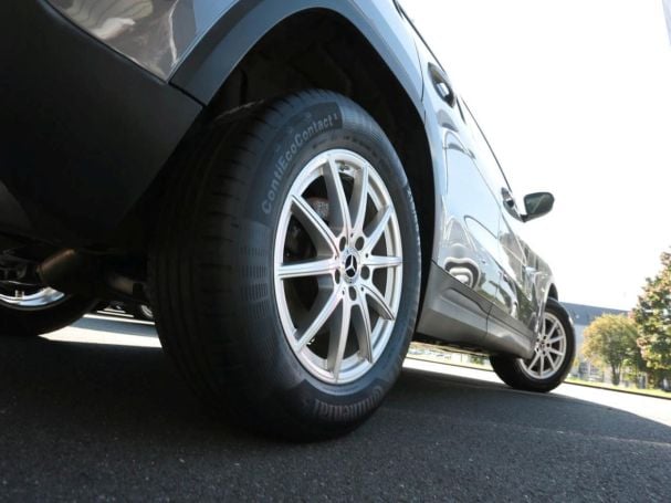 Mercedes-Benz GLA 180 d MBUX Navigation+ SpurH LED Sitzheizung Mercedes-Benz GLA 180 d MBUX Navigation+ SpurH LED Sitzheizung