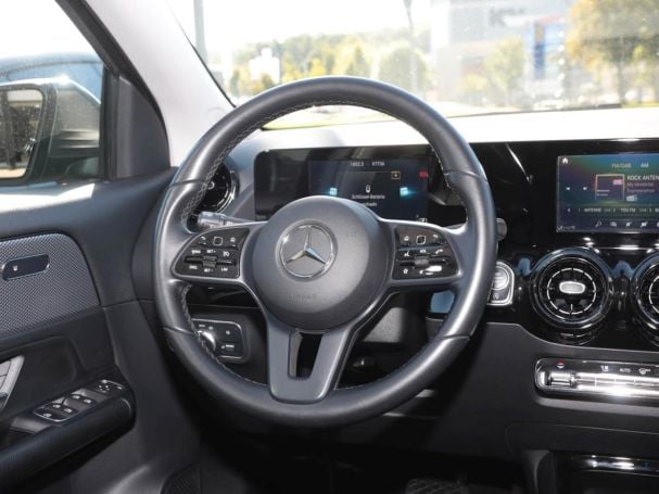 Mercedes-Benz GLA 180 d MBUX Navigation+ SpurH LED Sitzheizung Mercedes-Benz GLA 180 d MBUX Navigation+ SpurH LED Sitzheizung