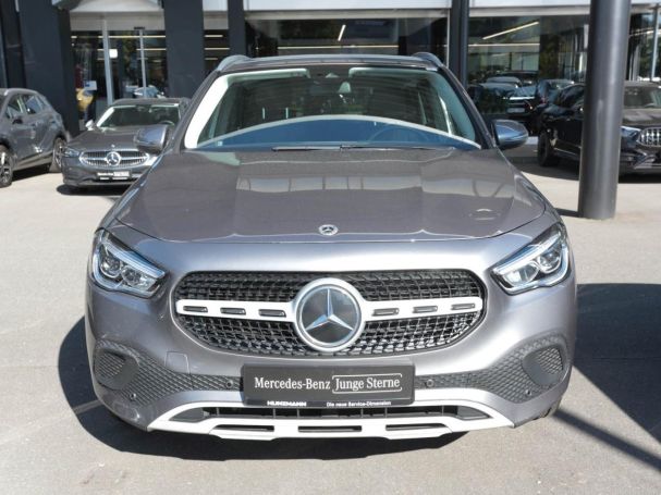 Mercedes-Benz GLA 180 d MBUX Navigation+ SpurH LED Sitzheizung