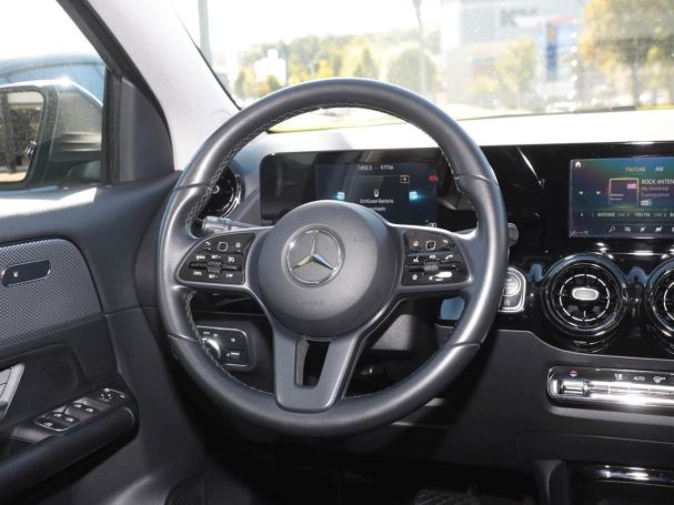Mercedes-Benz GLA 180 d MBUX Navigation+ SpurH LED Sitzheizung