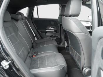 Mercedes-Benz GLA 180 AMG Night Navi Distronic AHK Kamera