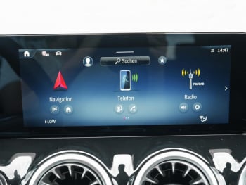 Mercedes-Benz GLA 180 AMG Night Navi Distronic AHK Kamera