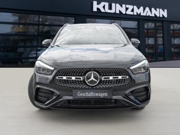 Mercedes-Benz GLA 180 AMG Night Navi Distronic AHK Kamera