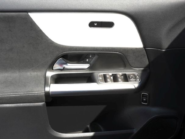 Mercedes-Benz GLA 180 AMG Night MBUX Navi Totwinkel Kamera AHK Mercedes-Benz GLA 180 AMG Night MBUX Navi Totwinkel Kamera AHK