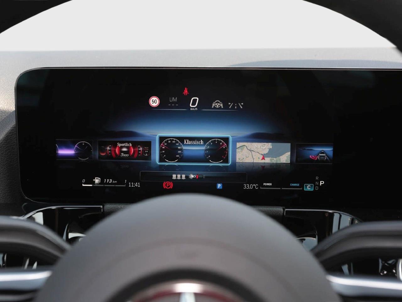 Mercedes-Benz GLA 180 AMG Night MBUX Navi Totwinkel Kamera AHK