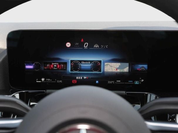 Mercedes-Benz GLA 180 AMG Night MBUX Navi Totwinkel Kamera AHK