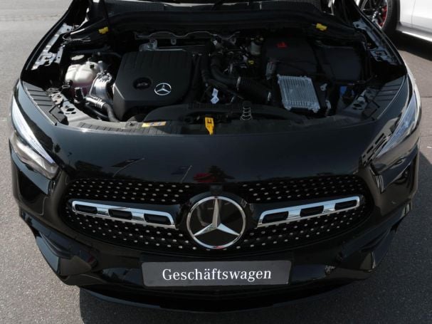 Mercedes-Benz GLA 180 AMG Night MBUX Navi Totwinkel Kamera AHK
