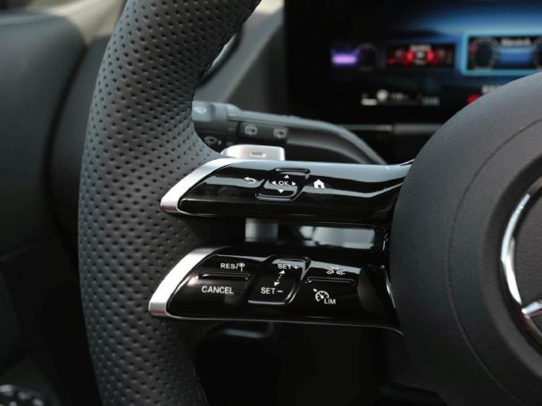 Mercedes-Benz GLA 180 AMG Night MBUX Navi Totwinkel Kamera AHK Mercedes-Benz GLA 180 AMG Night MBUX Navi Totwinkel Kamera AHK