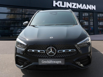 Mercedes-Benz GLA 180 AMG Night MBUX Navi Totwinkel Kamera AHK