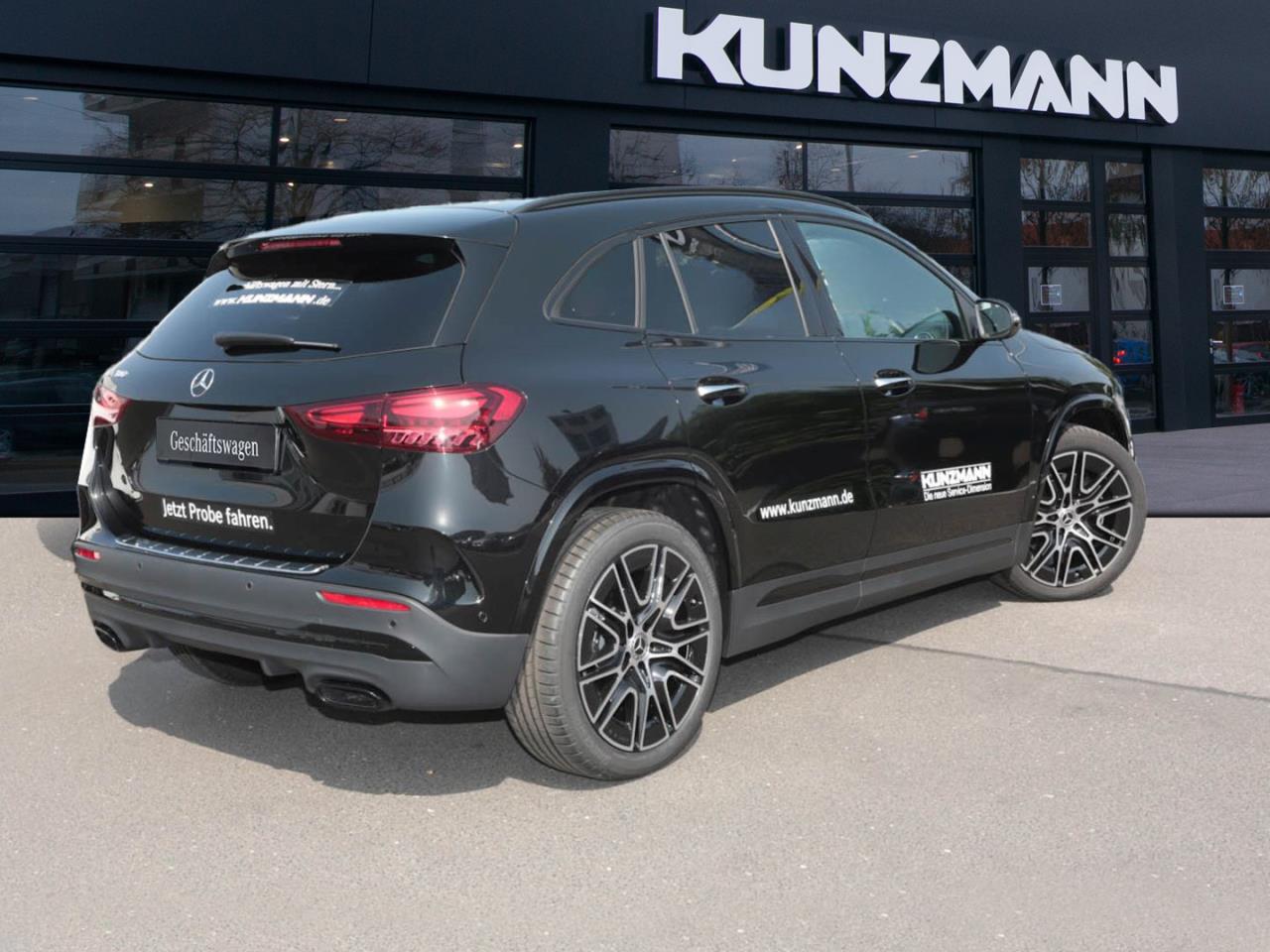 Mercedes-Benz GLA 180 AMG Night MBUX Navi Totwinkel Kamera AHK