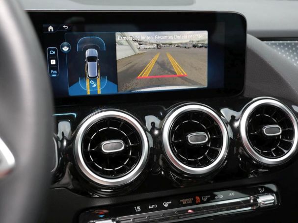 Mercedes-Benz GLA 180 Progressive Navi AHK Kamera Lenkradhzg