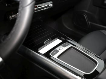 Mercedes-Benz GLA 180 Progressive Navi AHK Kamera Lenkradhzg