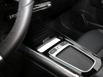 Mercedes-Benz GLA 180 Progressive Navi AHK Kamera Lenkradhzg
