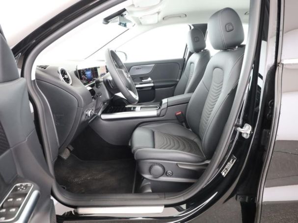 Mercedes-Benz GLA 180 Progressive Navi AHK Kamera Lenkradhzg Mercedes-Benz GLA 180 Progressive Navi AHK Kamera Lenkradhzg