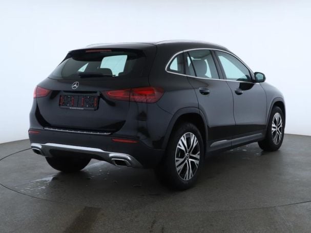 Mercedes-Benz GLA 180 Progressive Navi AHK Kamera Lenkradhzg Mercedes-Benz GLA 180 Progressive Navi AHK Kamera Lenkradhzg