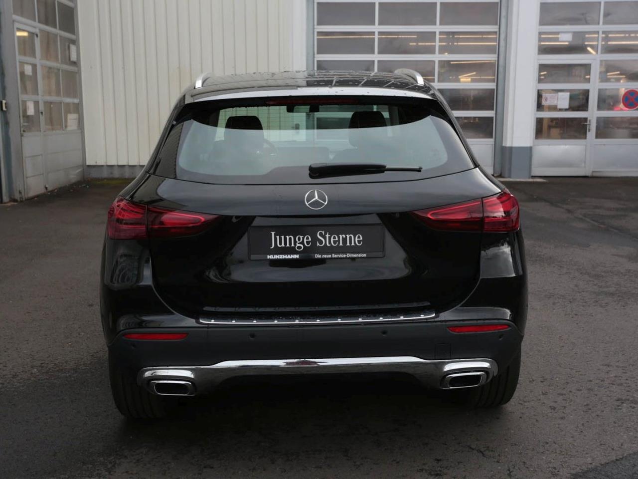 Mercedes-Benz GLA 180 Progressive Navi AHK Kamera Lenkradhzg
