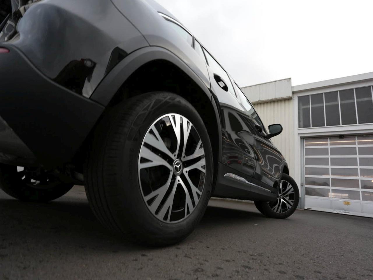 Mercedes-Benz GLA 180 Progressive Navi AHK Kamera Lenkradhzg